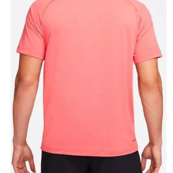 Nike Men's Dri-FIT Ready Short-Sleeve Fitness T-Shirt University Red XL NWT - Picture 2 of 12